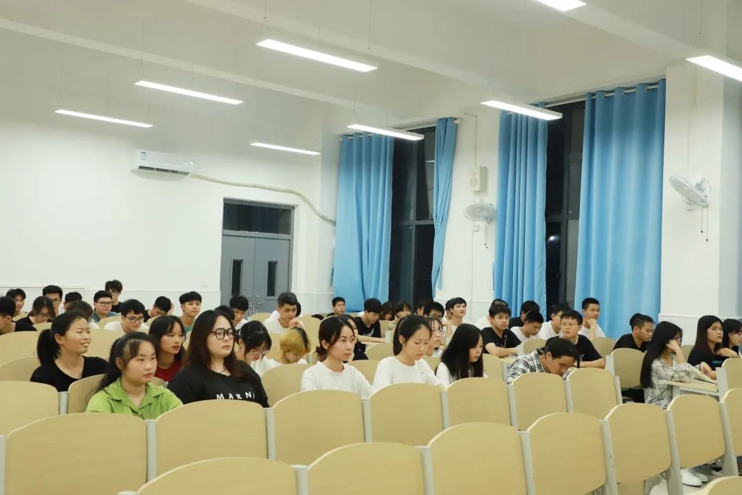 冬奥精神走进pp电子“形势与政策”课暨物院大讲堂第六期